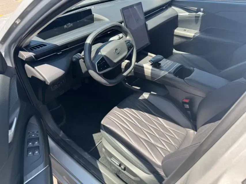 2024 CHANGAN QIYUAN thumbnail 3