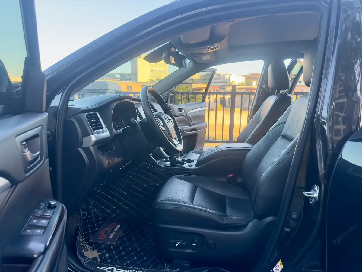 2019 HanTeng V7 1.5T 156HP L4 6AT,autocango,china used car exporter,china ev exporter,chinese used car exporter,chinese used ev exporter