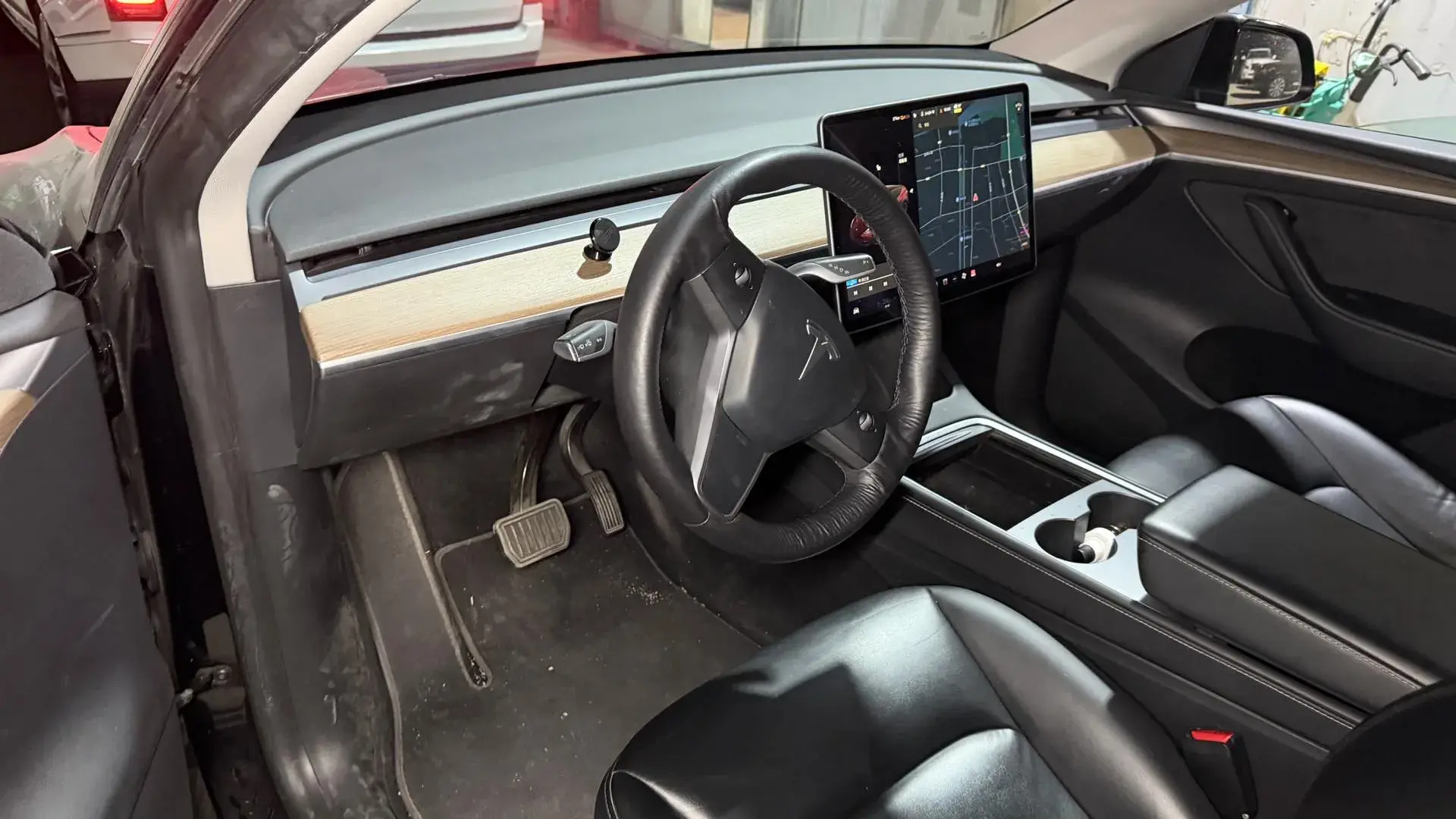 2021 TESLA MODEL thumbnail 2