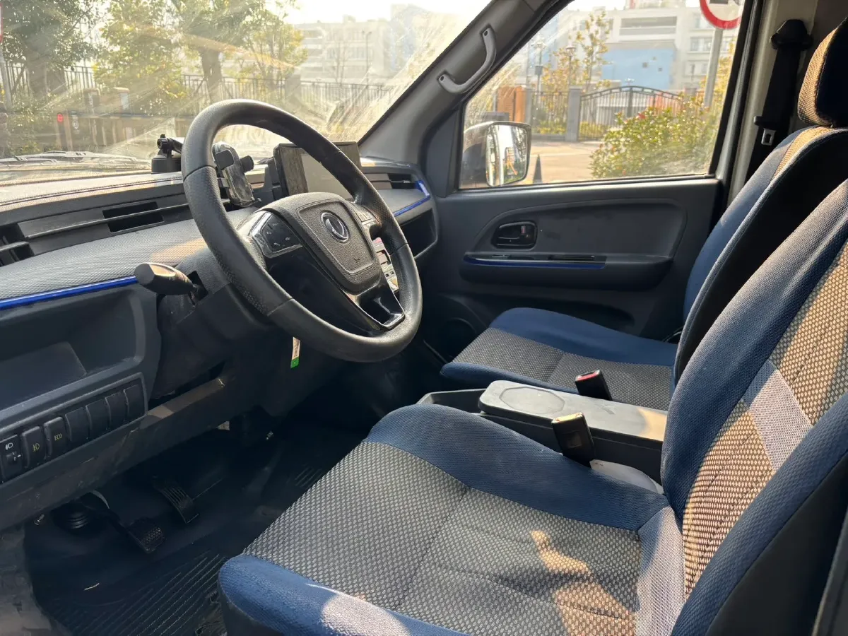 2024 Dongfeng YuFengEM27 BEV 41.472KWH,autocango,china used car exporter,china ev exporter,chinese used car exporter,chinese used ev exporter