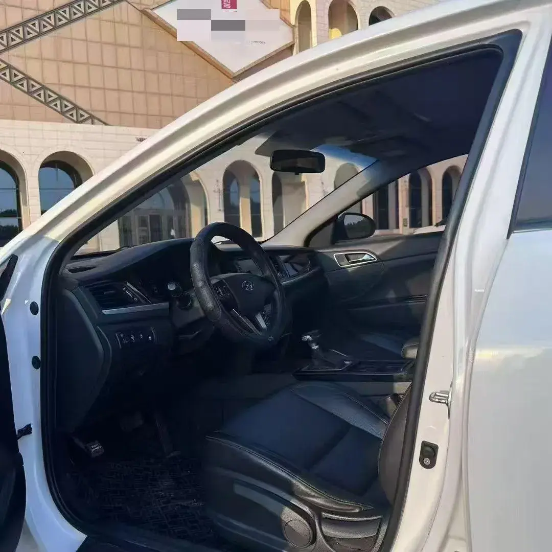 2020 HYUNDAI ELANTRA thumbnail 4