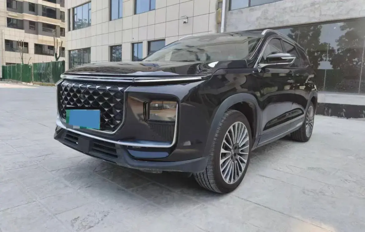 2023 JETOUR X70 view 1