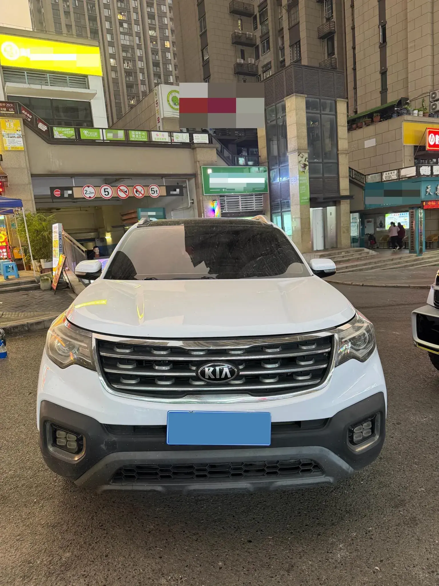 2018 KIA SPORTAGE thumbnail 3