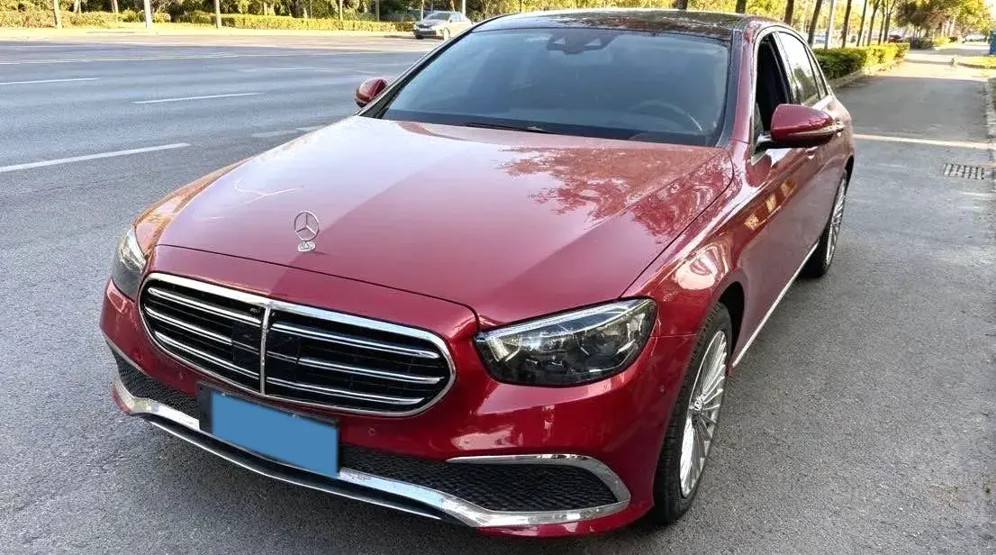 2021 MERCEDES-BENZ E view 1