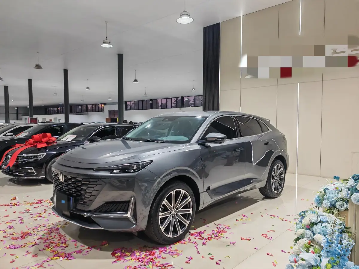 2024 ChangAn UNI-K 2.0T 233HP L4 8AT