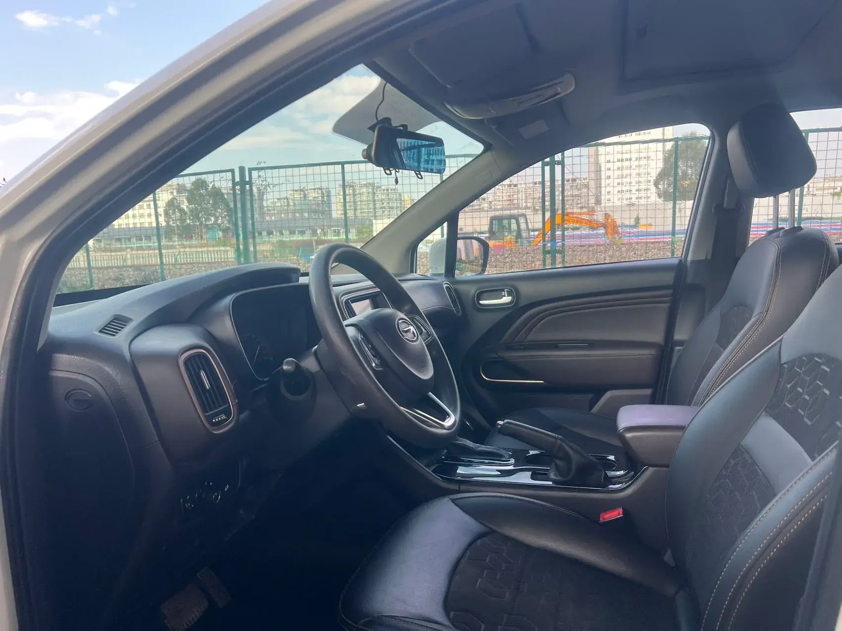 2019 GAC TRUMPCHI thumbnail 4