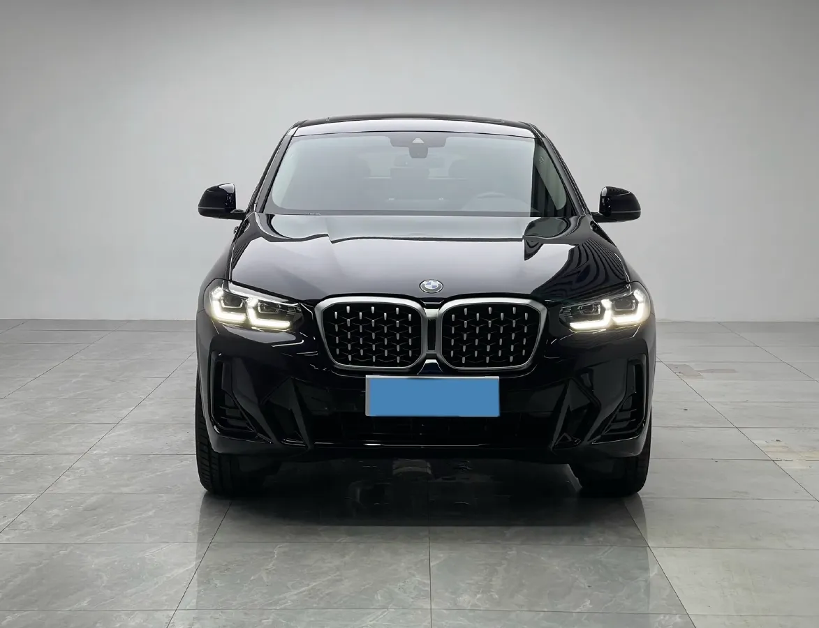 2022 BMW X4 2.0T 245HP L4 8AT,autocango,china used car exporter,china ev exporter,chinese used car exporter,chinese used ev exporter