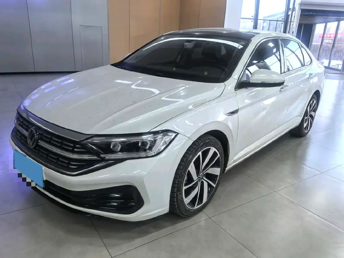 2023 Volkswagen Sagitar 1.5T 160HP L4 7DCT