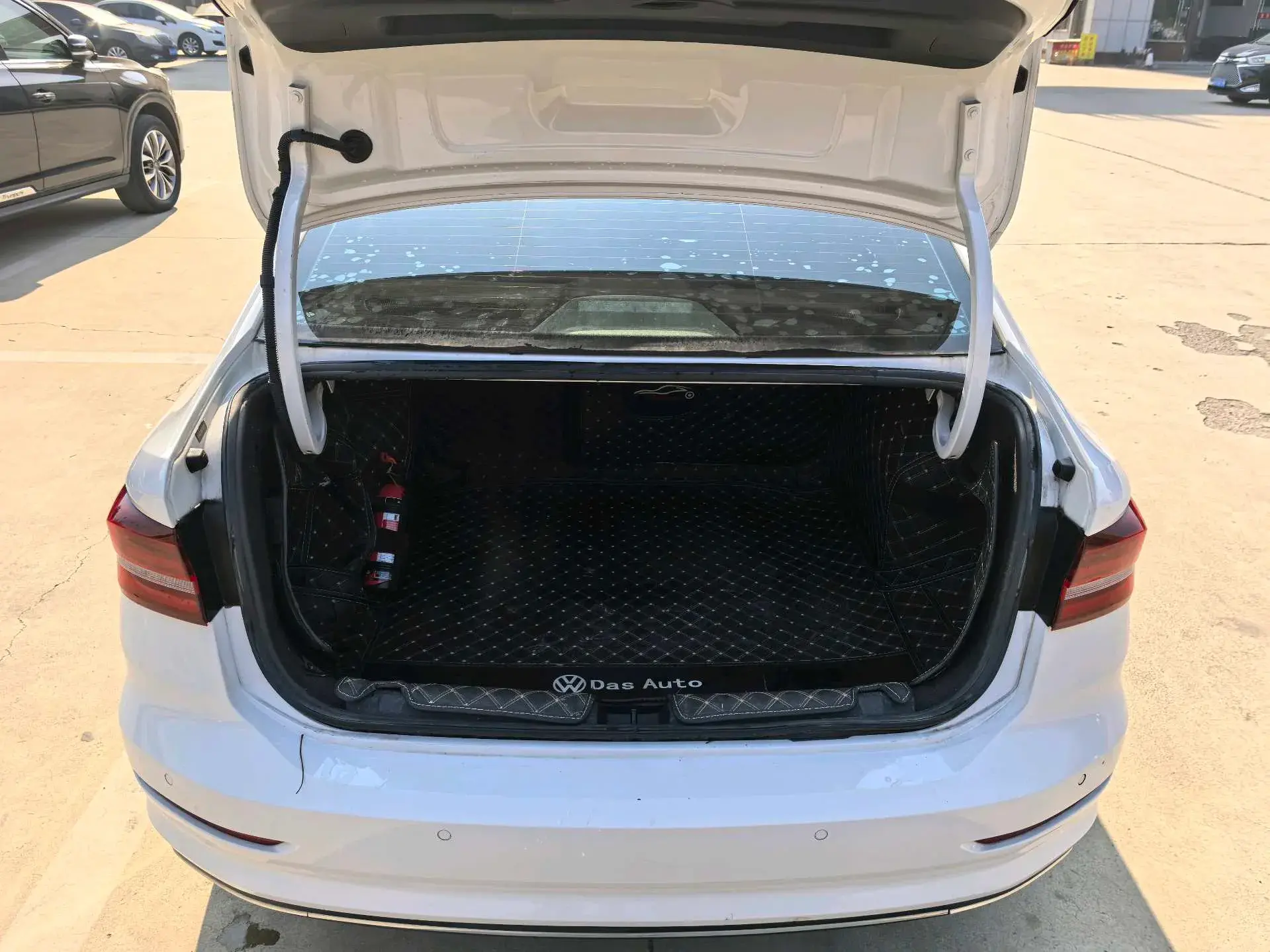 2021 VOLKSWAGEN LAVIDA thumbnail 3