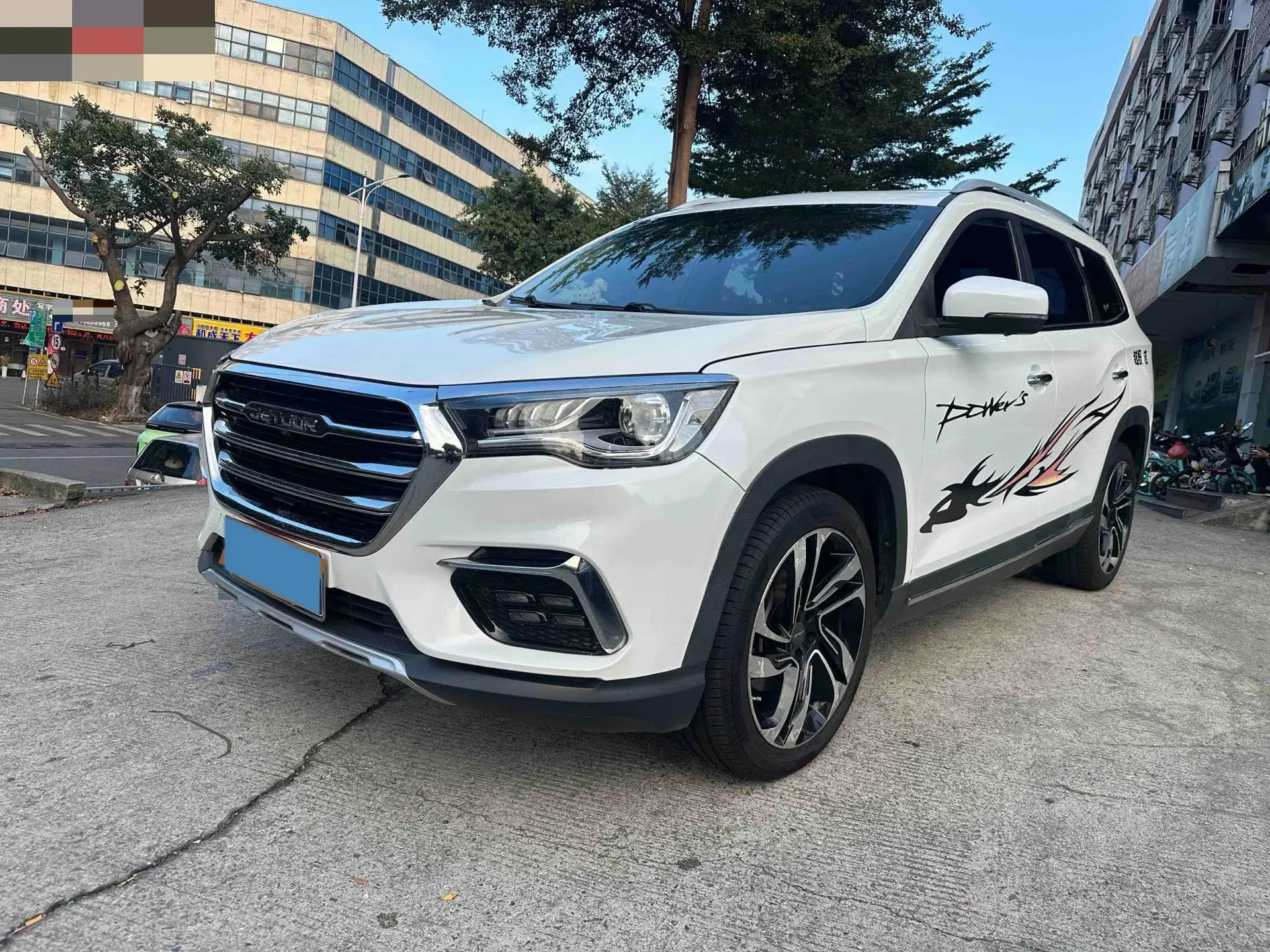 2019 JETOUR X90 view 1