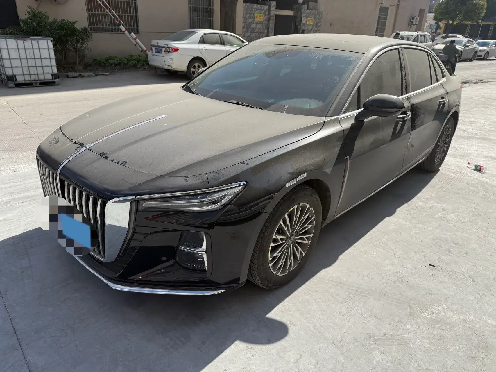 2024 HONGQI H5 view 1