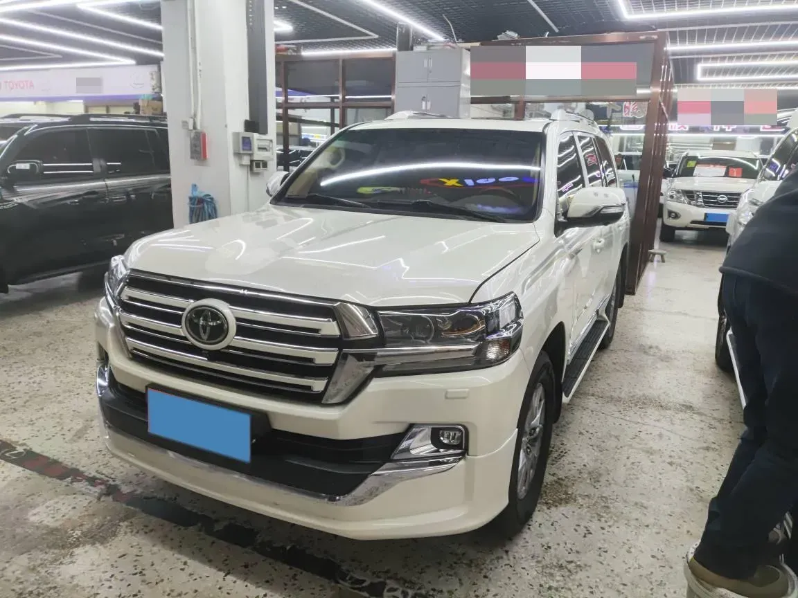 2015 Toyota Land Cruiser 4.0L 275HP V6 5AT,autocango,china used car exporter,china ev exporter,chinese used car exporter,chinese used ev exporter