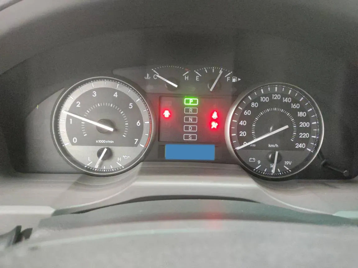 2015 Toyota Land Cruiser 4.0L 275HP V6 5AT,autocango,china used car exporter,china ev exporter,chinese used car exporter,chinese used ev exporter