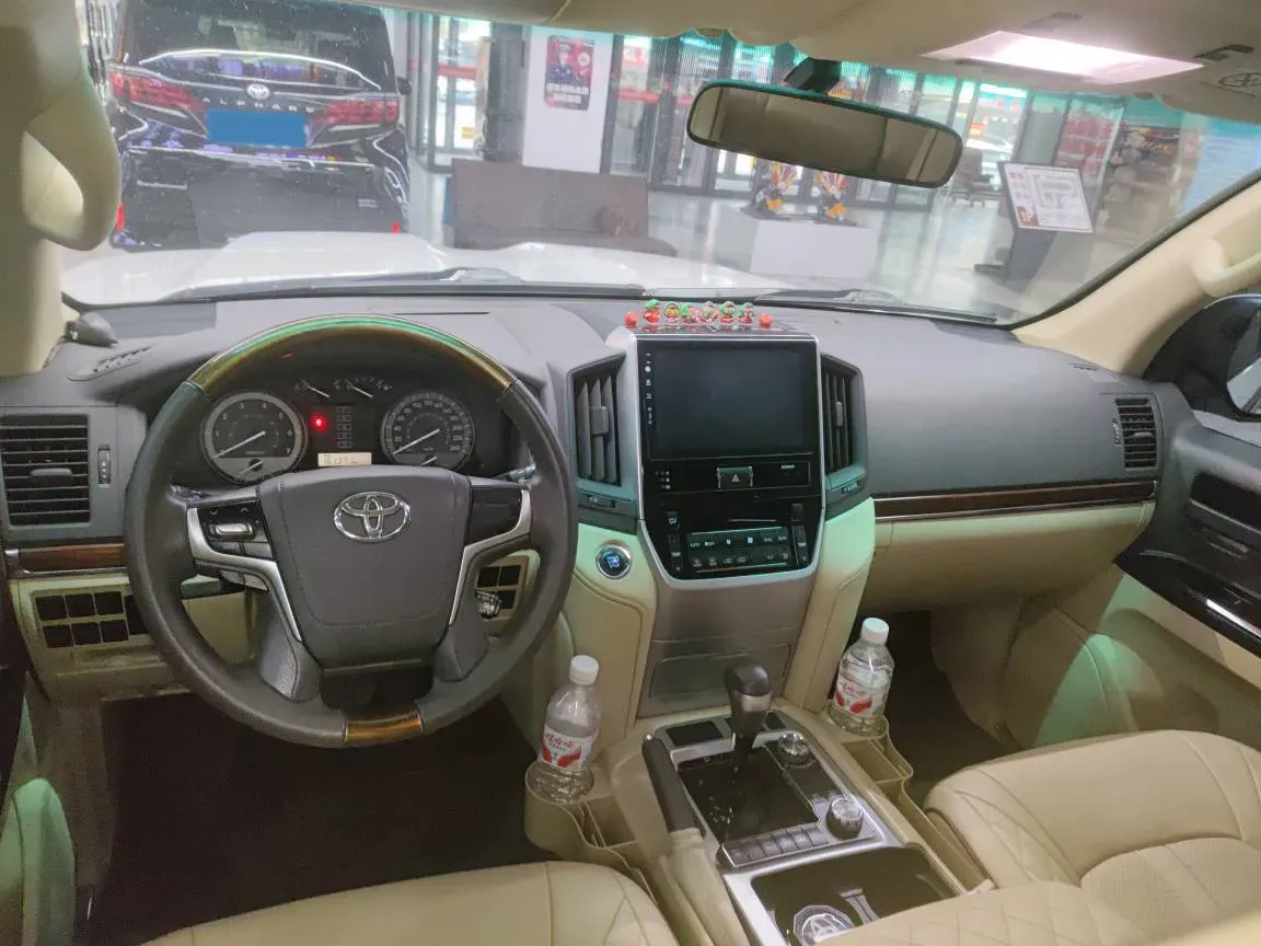 2015 Toyota Land Cruiser 4.0L 275HP V6 5AT,autocango,china used car exporter,china ev exporter,chinese used car exporter,chinese used ev exporter