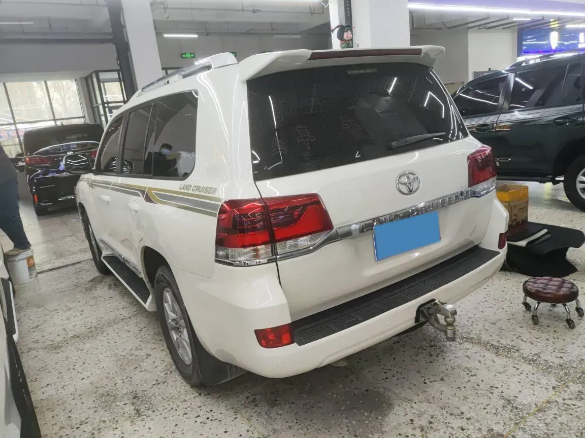 2015 Toyota Land Cruiser 4.0L 275HP V6 5AT,autocango,china used car exporter,china ev exporter,chinese used car exporter,chinese used ev exporter