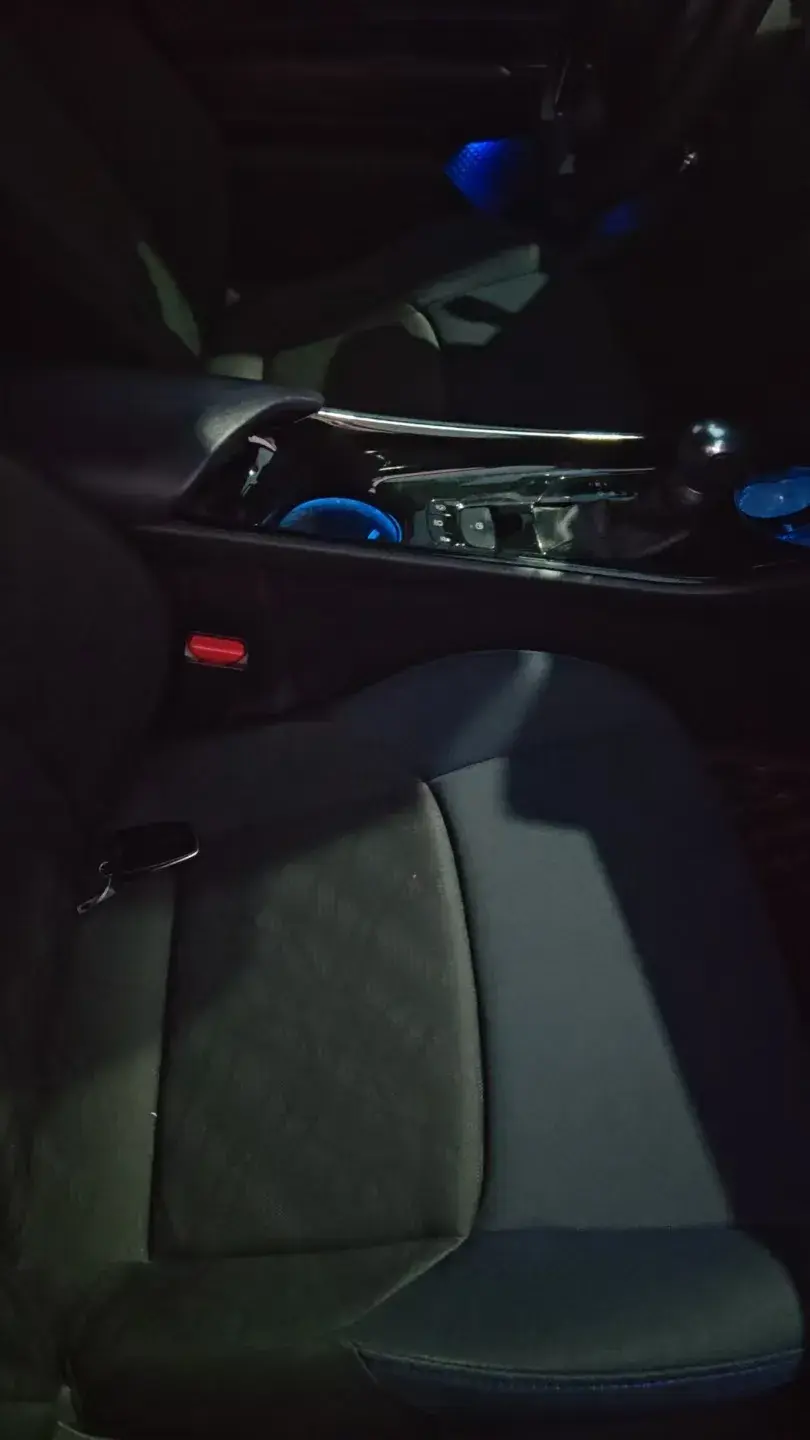 2018 TOYOTA C-HR thumbnail 2