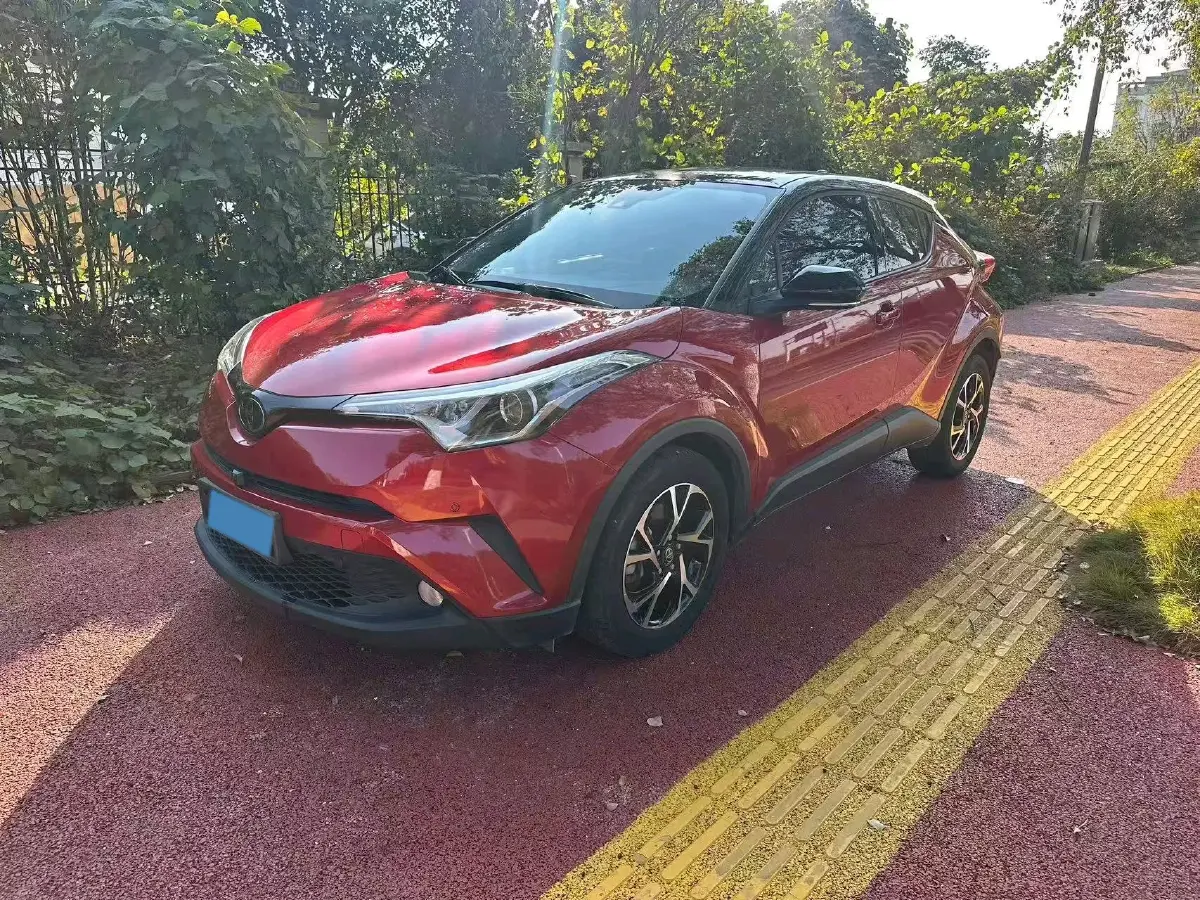 2018 Toyota C-HR 2.0L 171HP L4 CVT