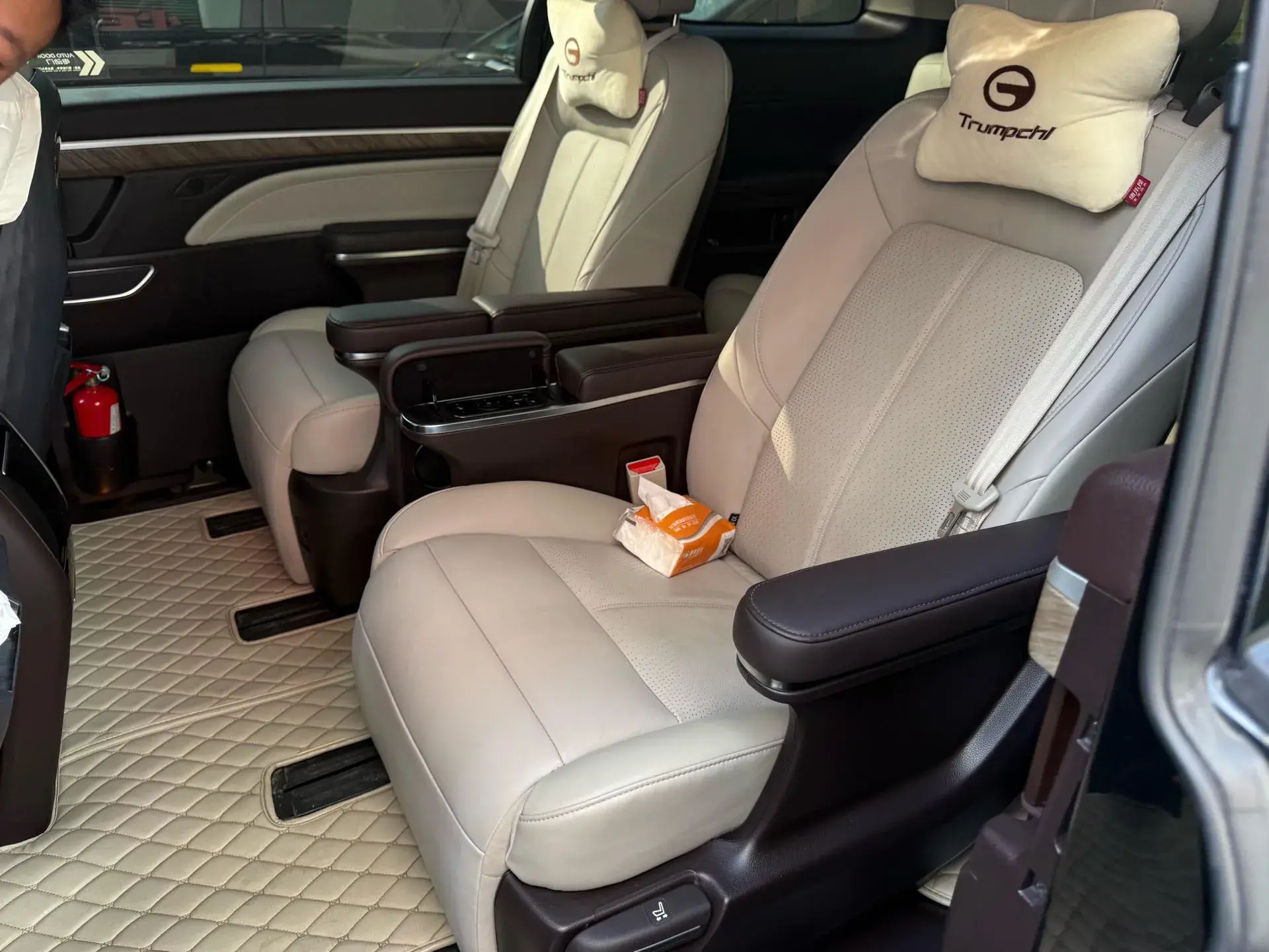 2021 GAC TRUMPCHI thumbnail 4