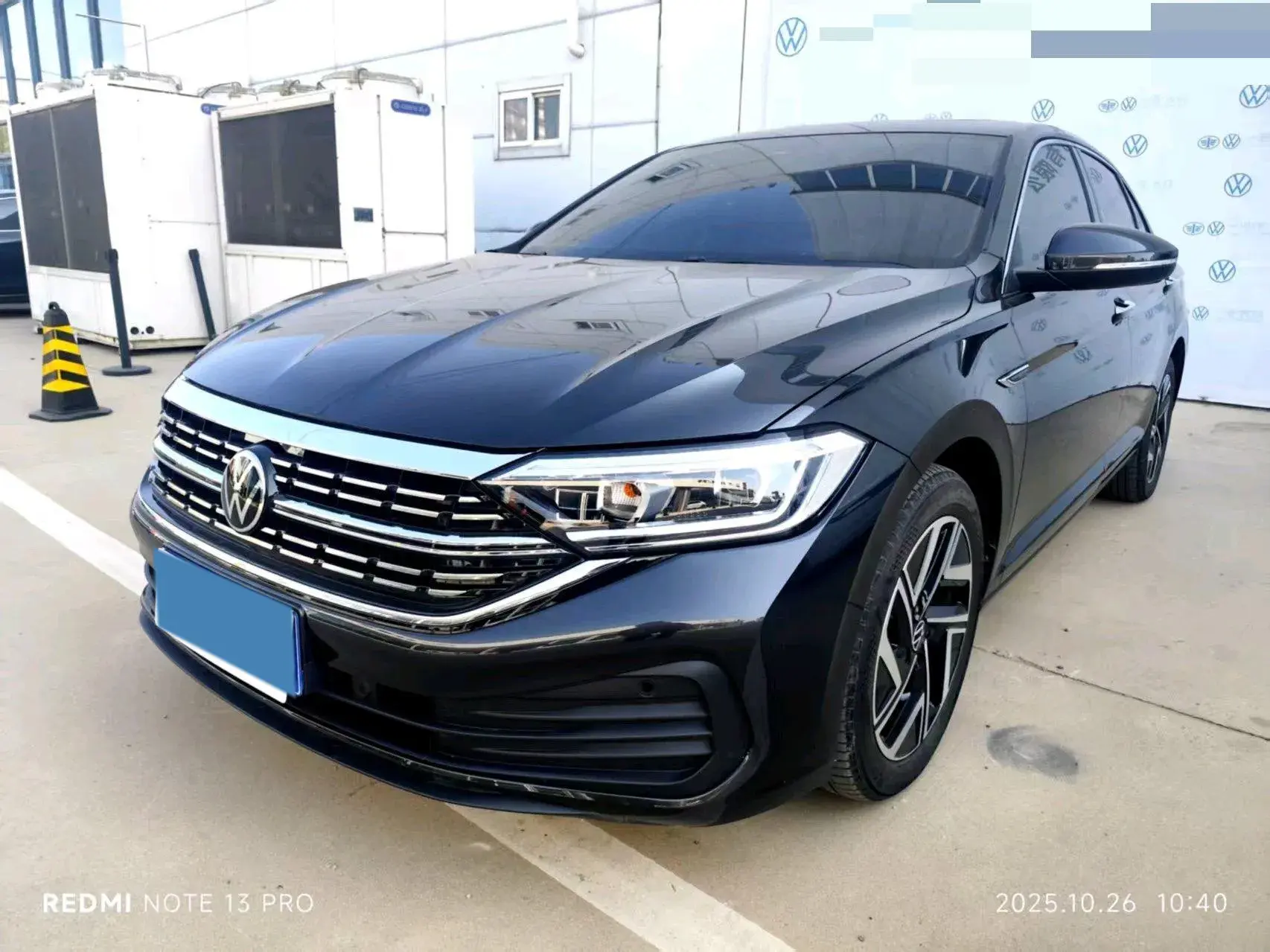 2025 VOLKSWAGEN SAGITAR view 1