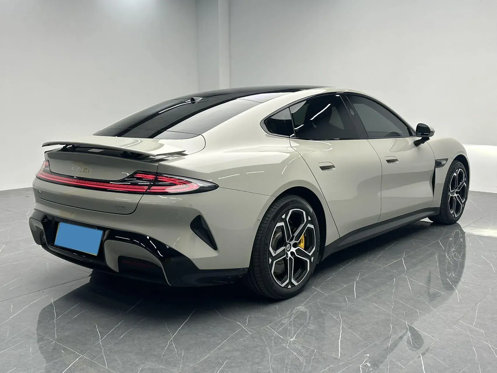 2024 MI SU7 thumbnail 3