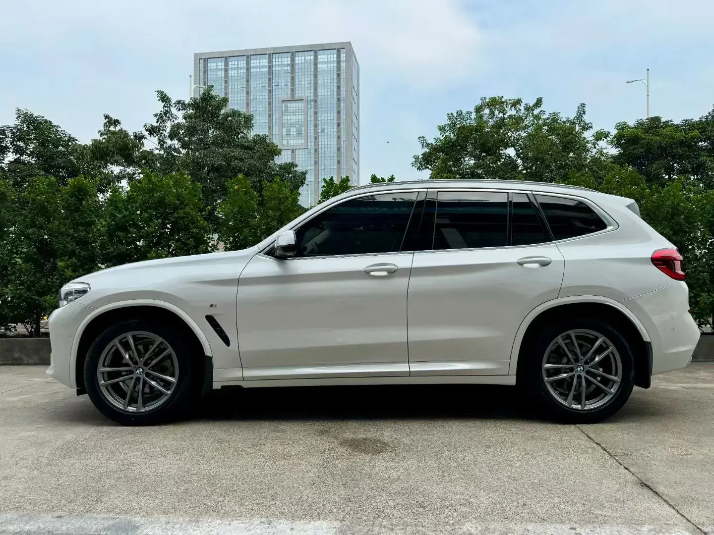 2020 BMW X3 thumbnail 2