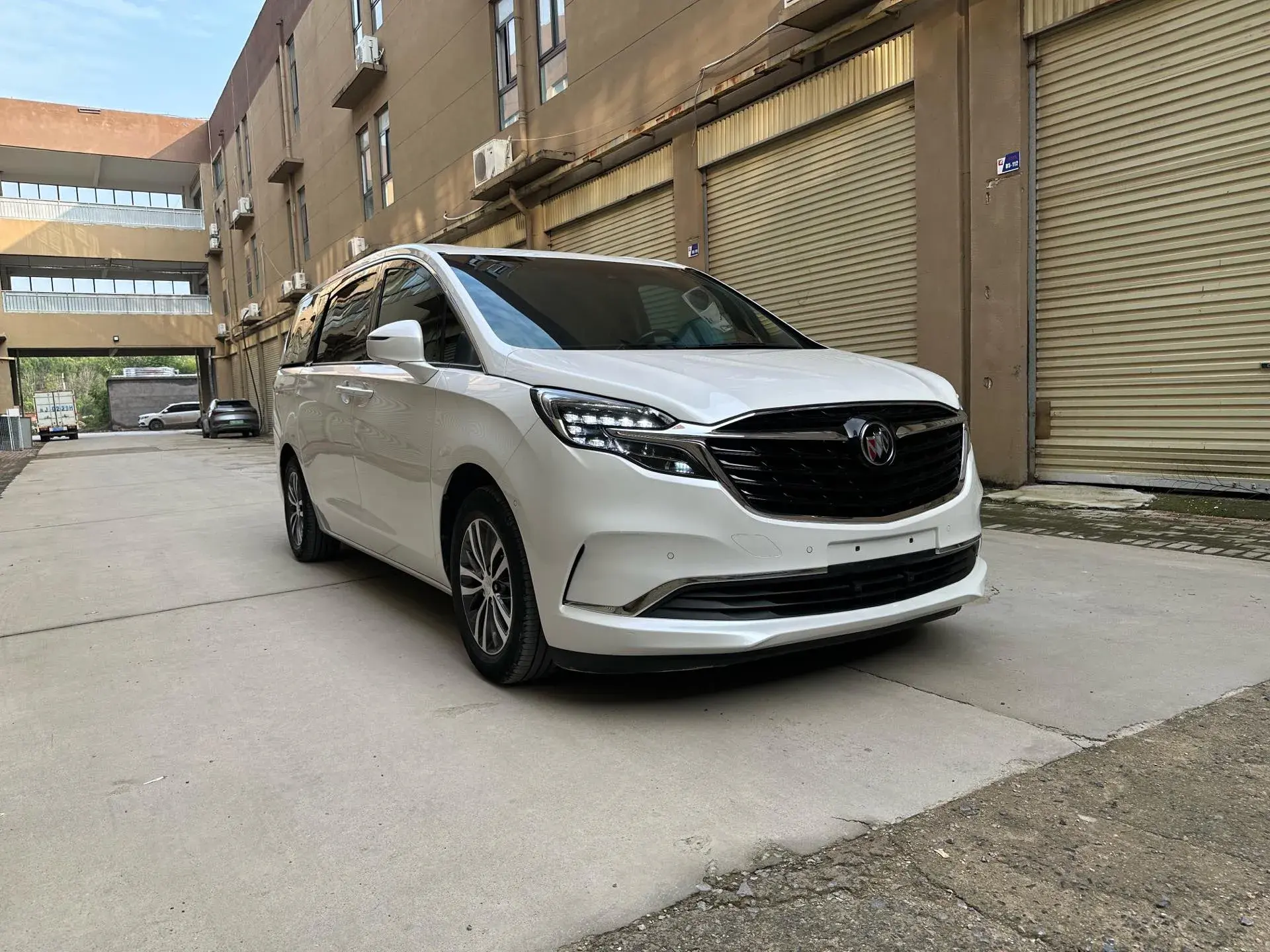 2021 BUICK GL8 thumbnail 2