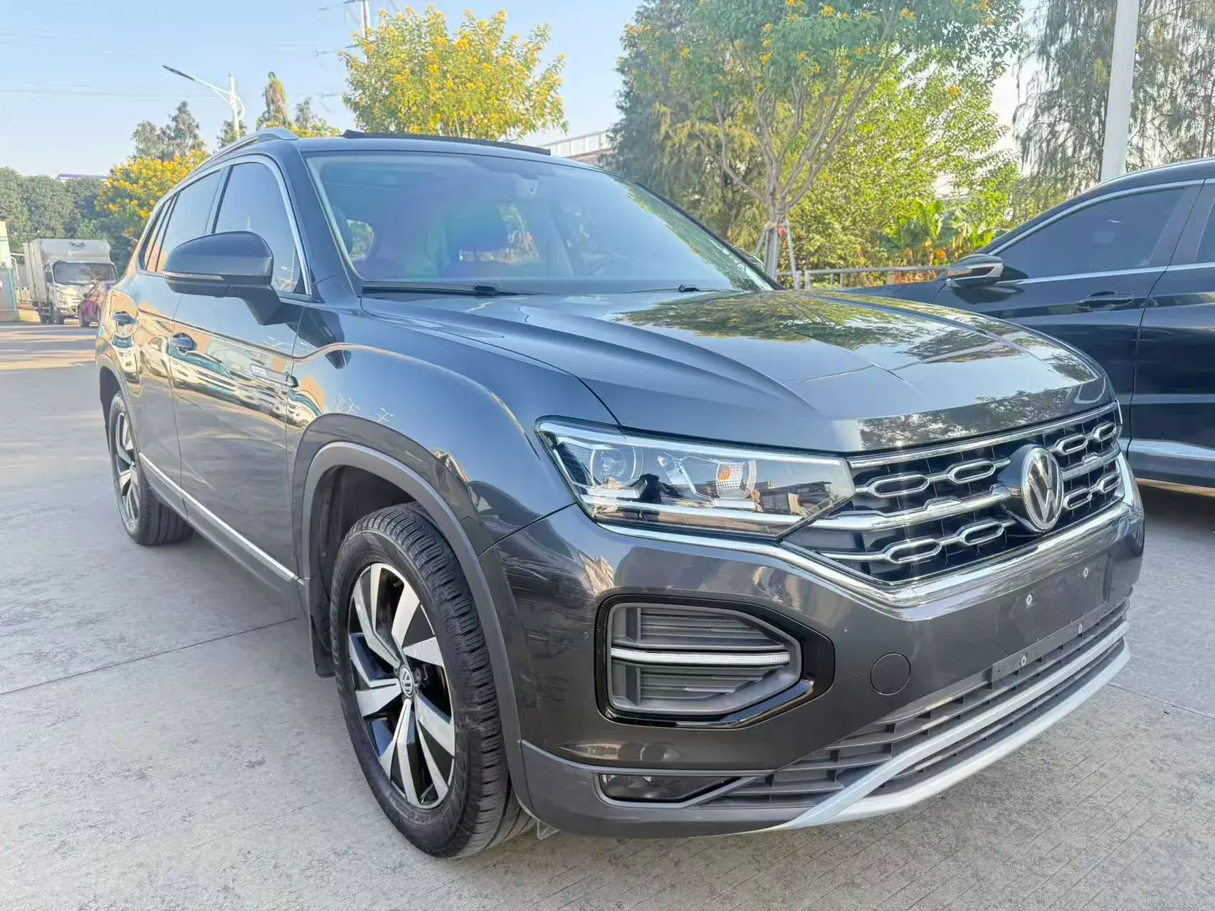 2021 VOLKSWAGEN TAYRON thumbnail 3