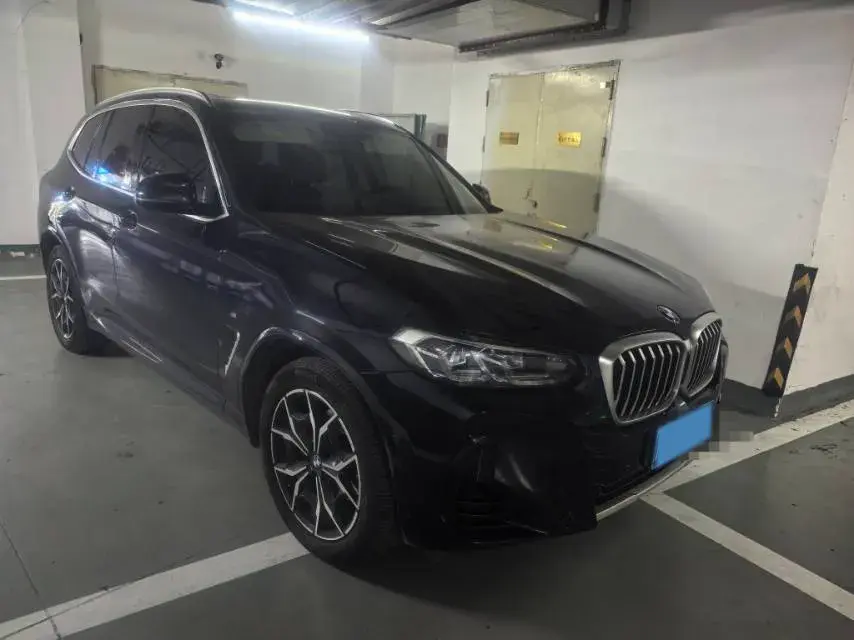2022 BMW X3 thumbnail 3