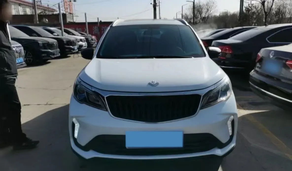 2022 Livan X3 PRO 1.5L 113HP L4 CVT,autocango,china used car exporter,china ev exporter,chinese used car exporter,chinese used ev exporter