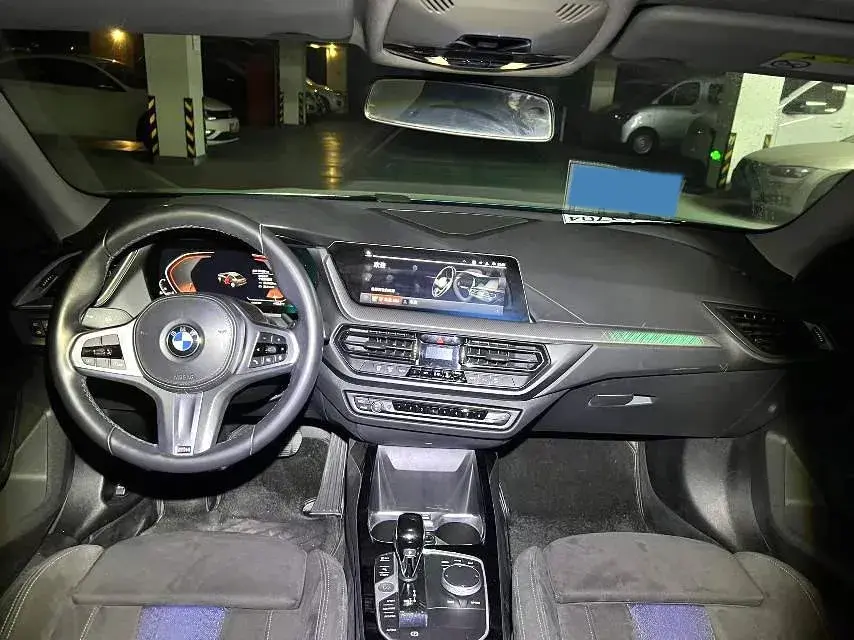 2021 BMW 2 thumbnail 4