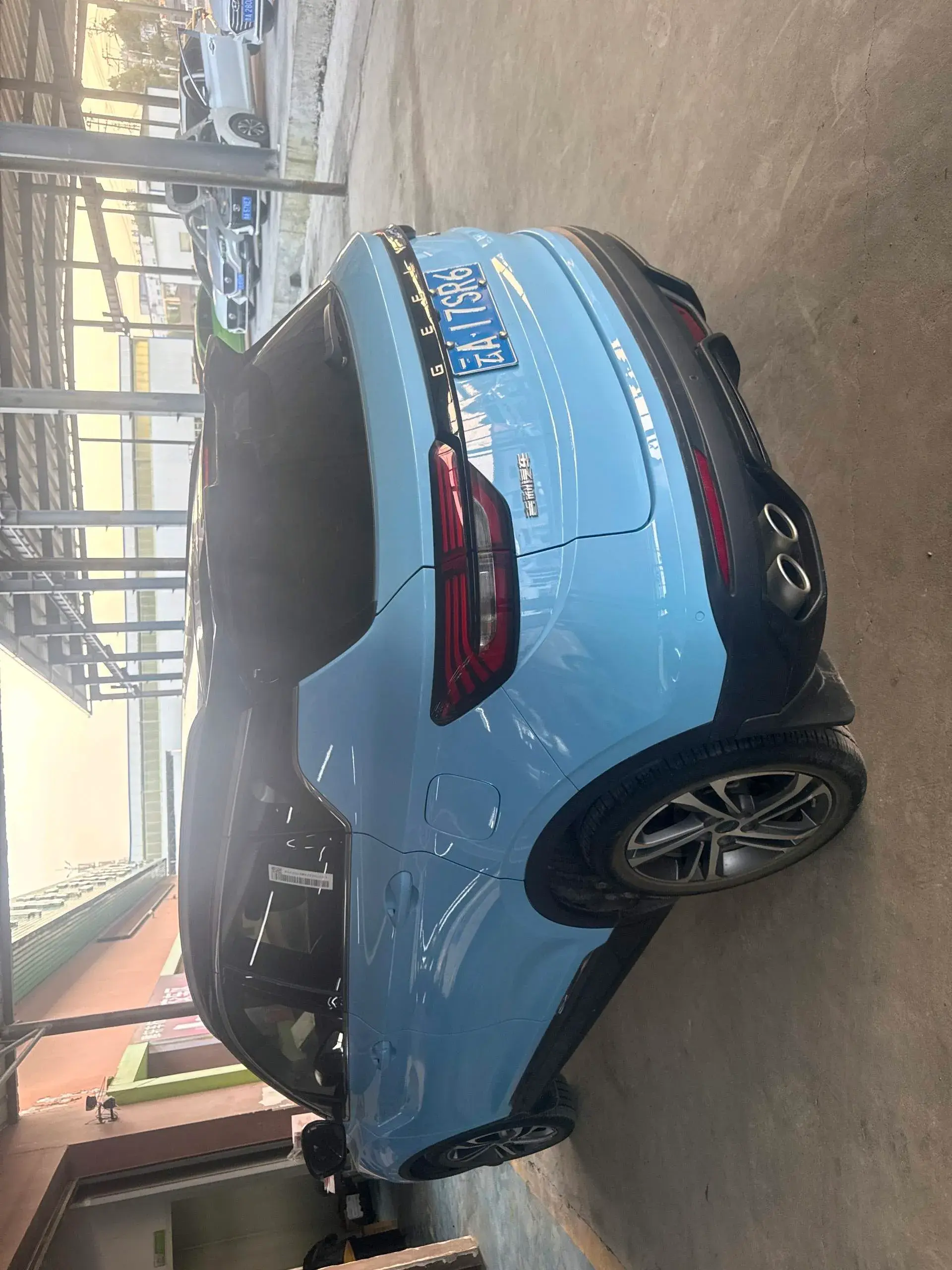 2021 GEELY COOLRAY thumbnail 3