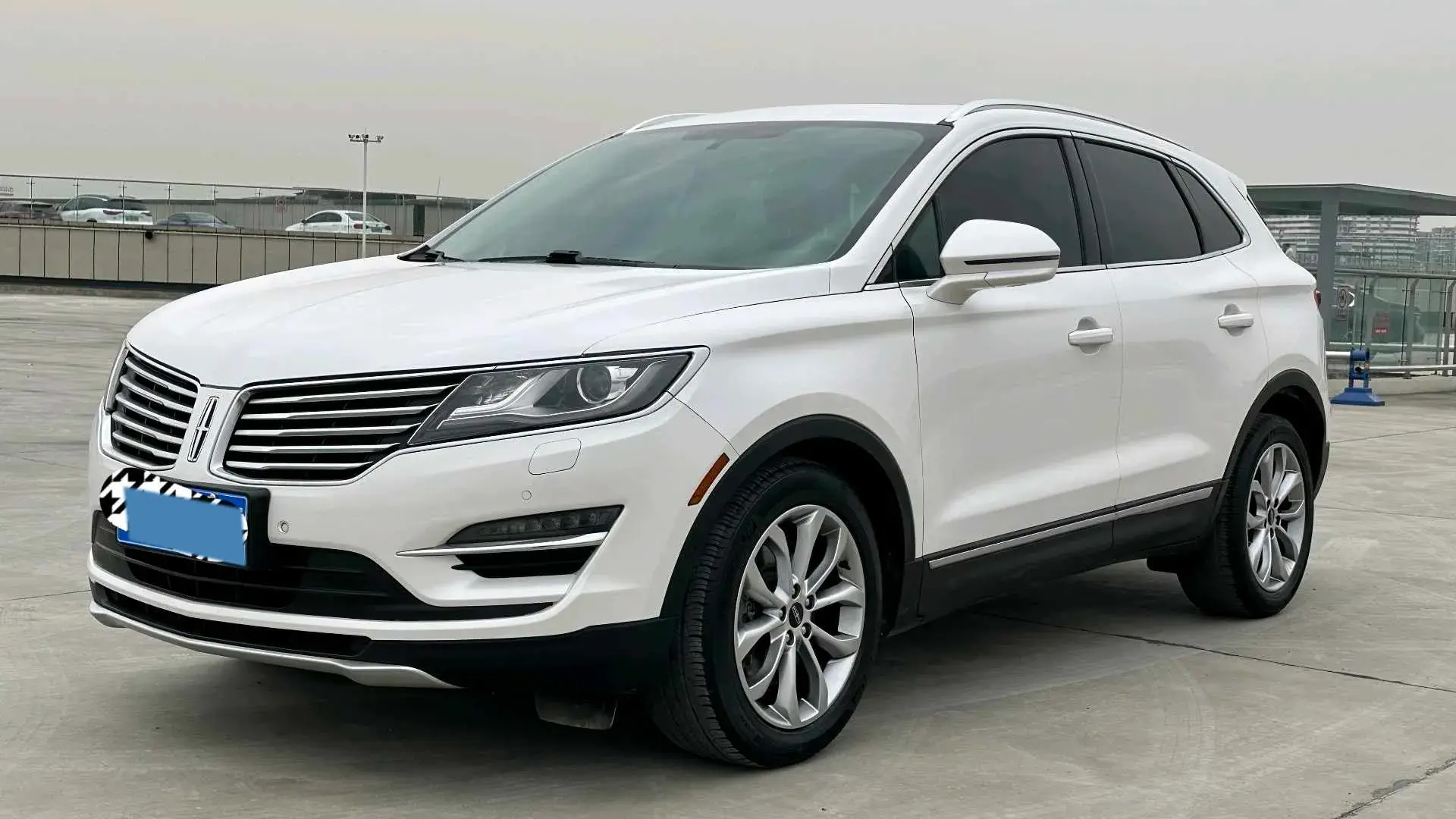 2018 LINCOLN MKC view 1