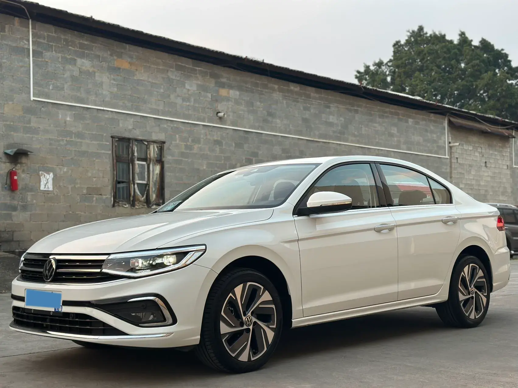 2023 VOLKSWAGEN BORA view 1