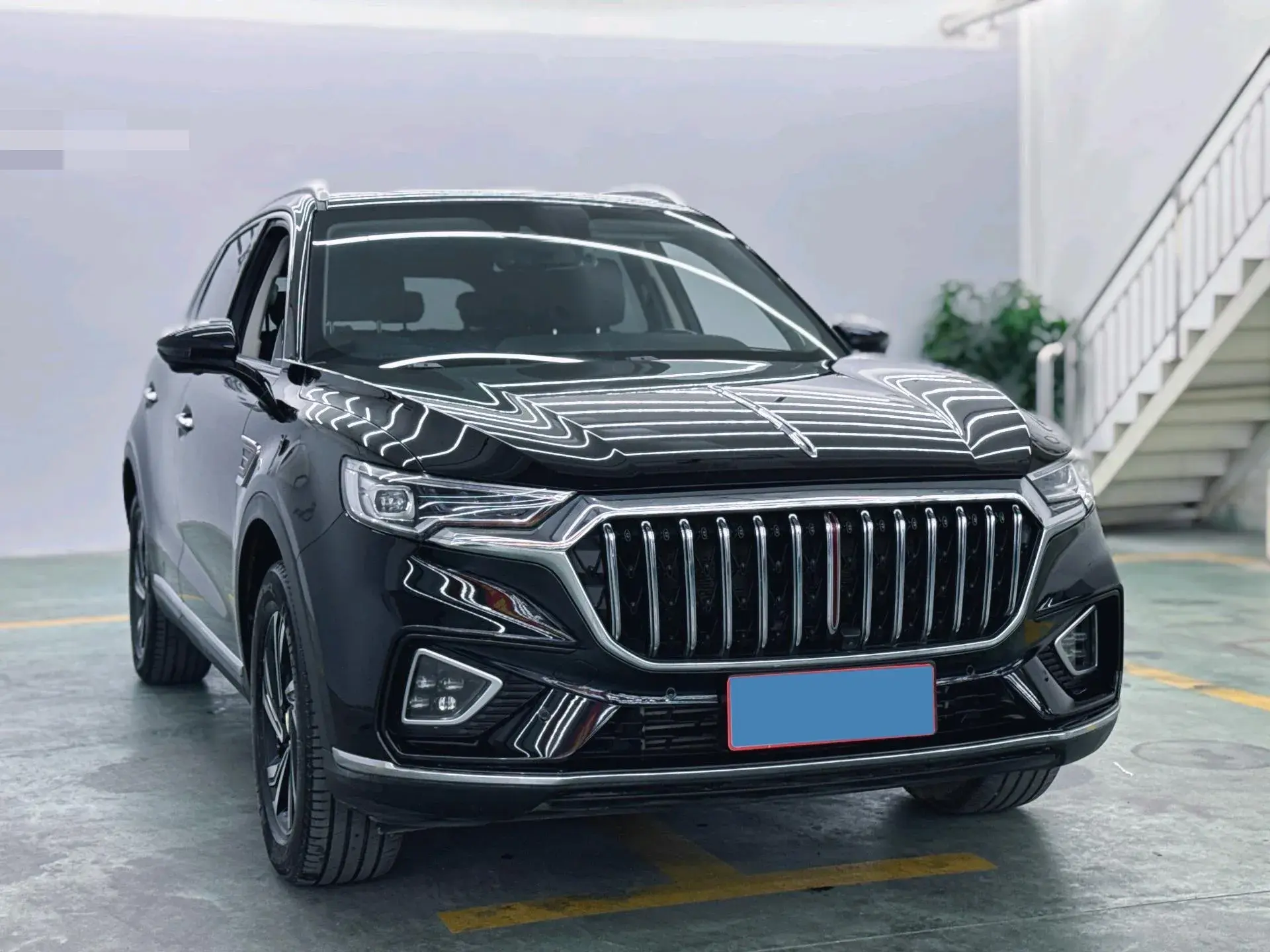 2022 HONGQI HS5 thumbnail 2