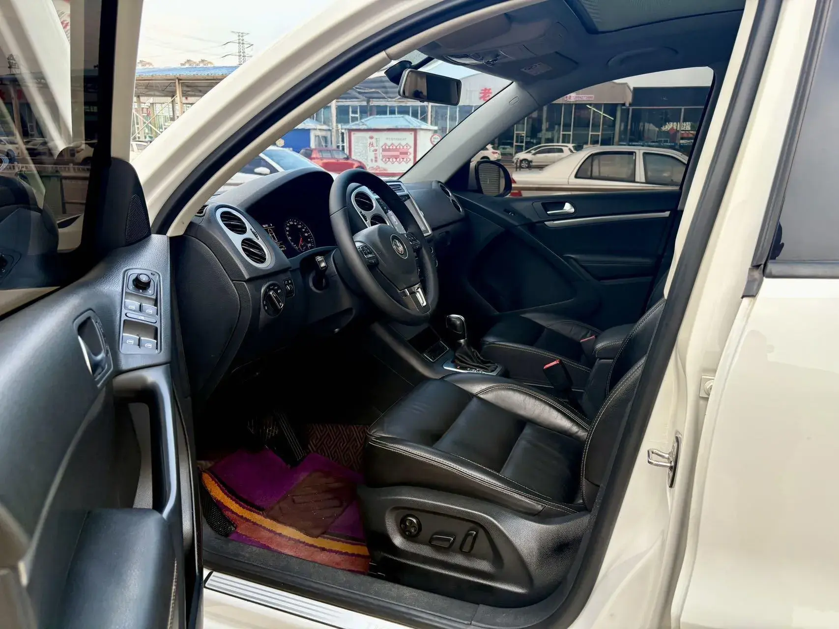 2017 HAVAL H9 thumbnail 3