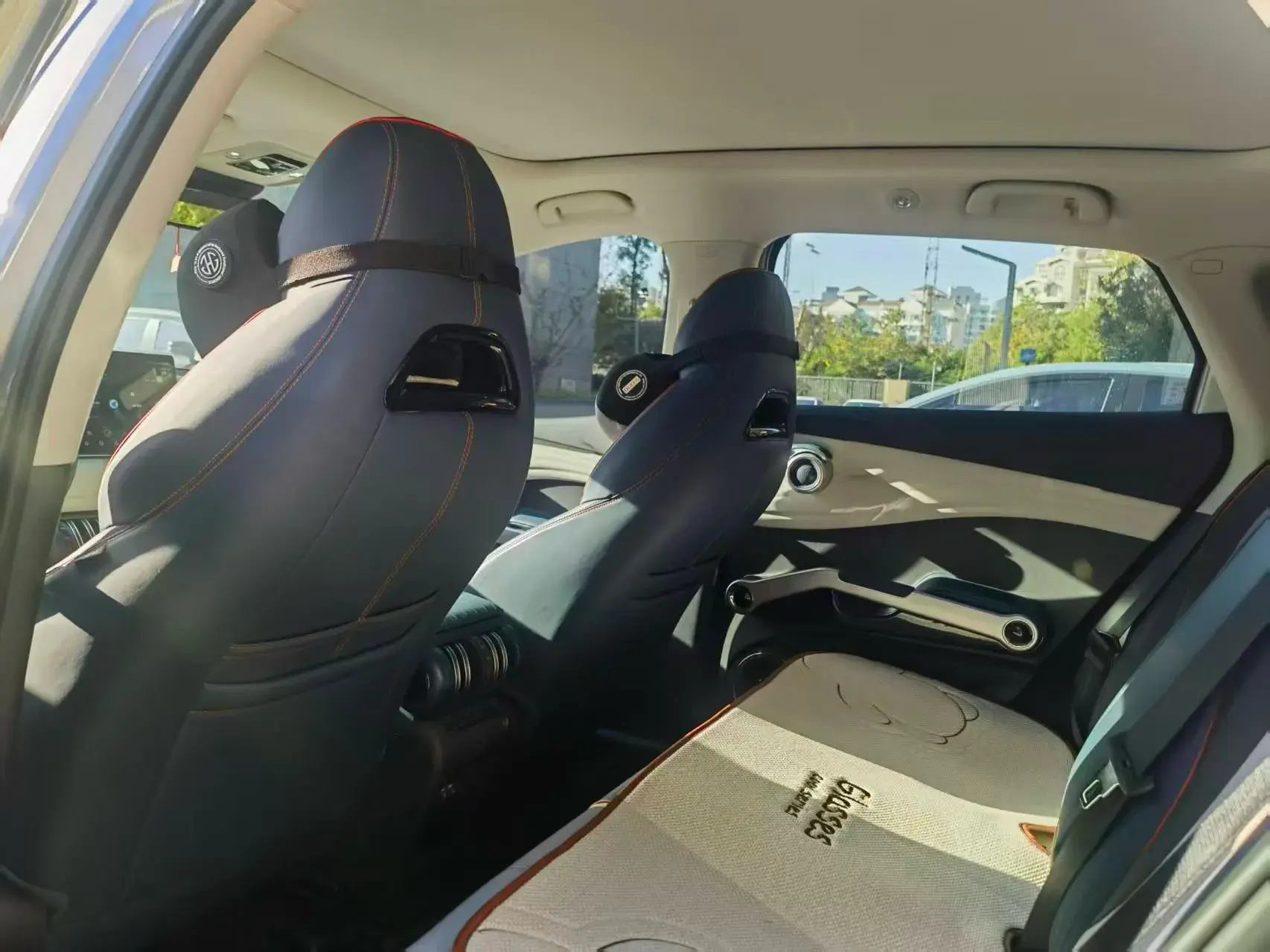 2022 FOTON GRAND thumbnail 4