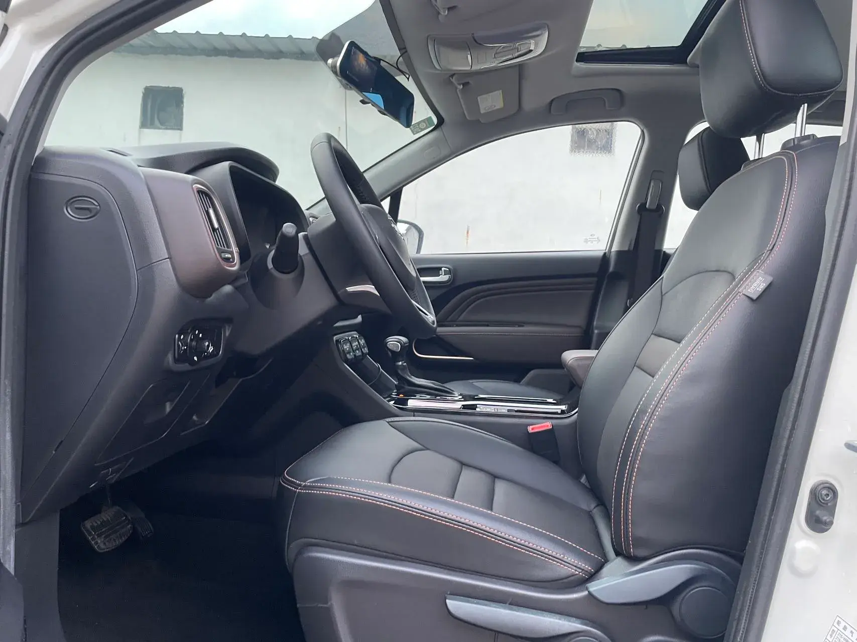 2019 GAC TRUMPCHI thumbnail 4