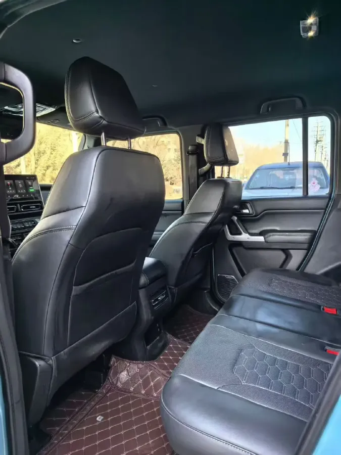 2025 212 212 T01 2.0T 252HP L4 8AT,autocango,china used car exporter,china ev exporter,chinese used car exporter,chinese used ev exporter