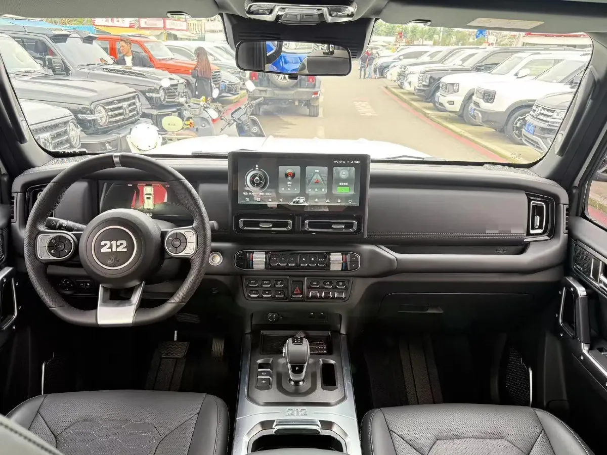 2024 212 212 T01 2.0T 252HP L4 8AT,autocango,china used car exporter,china ev exporter,chinese used car exporter,chinese used ev exporter