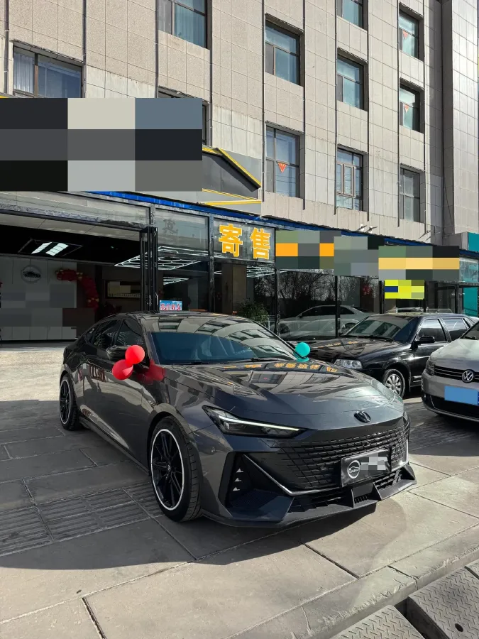 2023 ChangAn UNI-V 1.5T 188HP L4 7DCT,autocango,china used car exporter,china ev exporter,chinese used car exporter,chinese used ev exporter