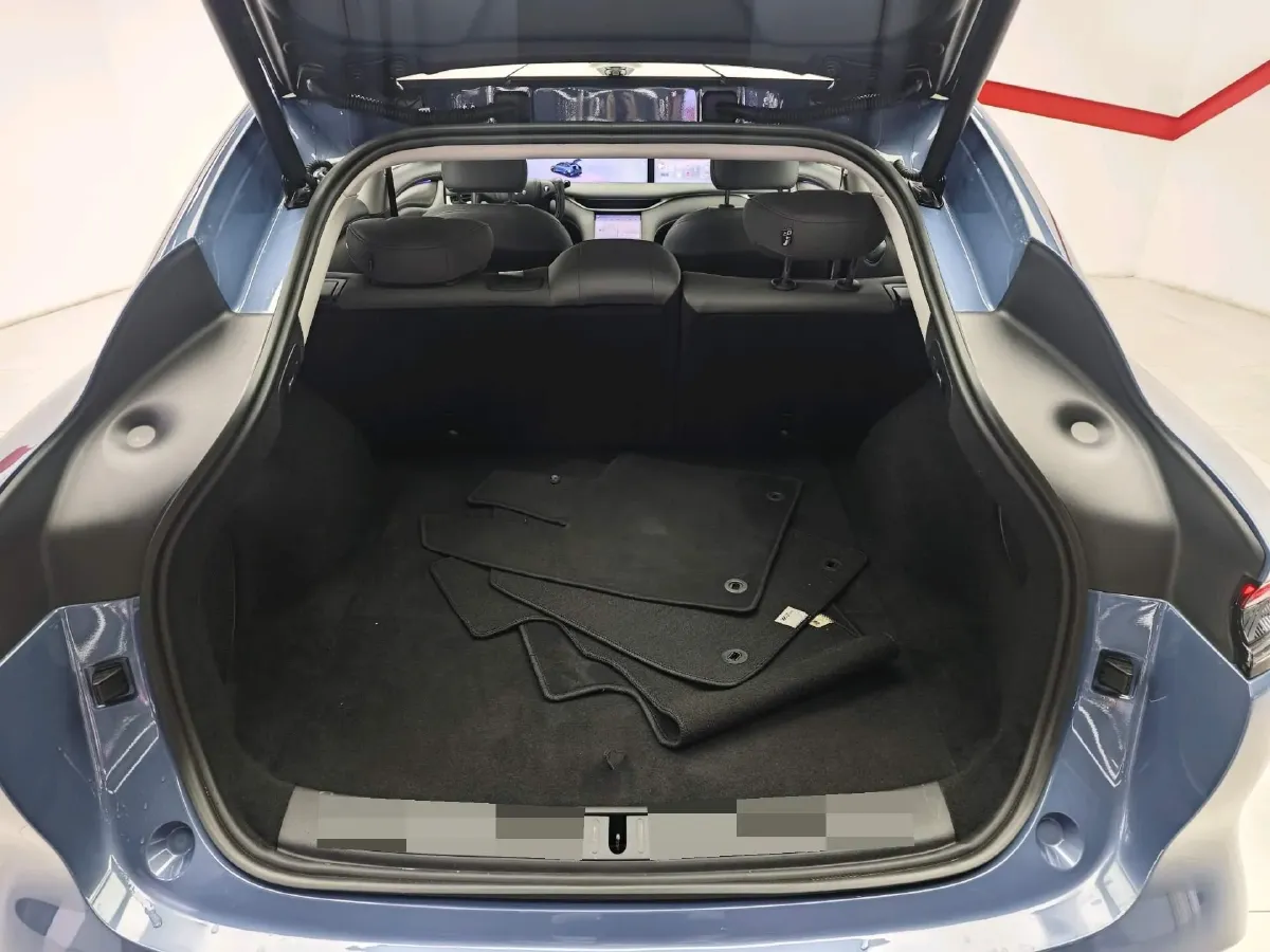 2025 IM LS6 BEV 100KWH,autocango,china used car exporter,china ev exporter,chinese used car exporter,chinese used ev exporter