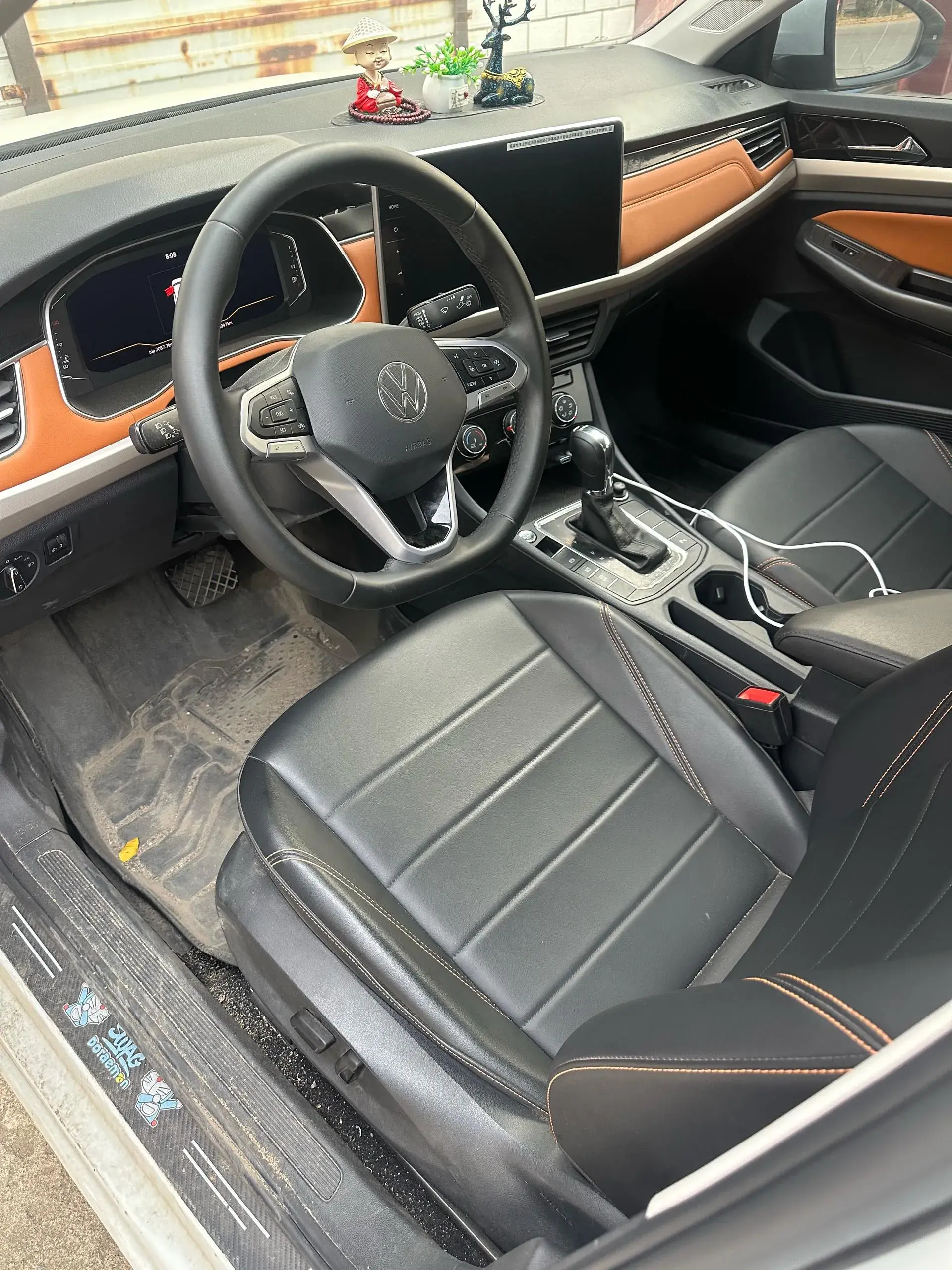 2023 VOLKSWAGEN BORA thumbnail 3