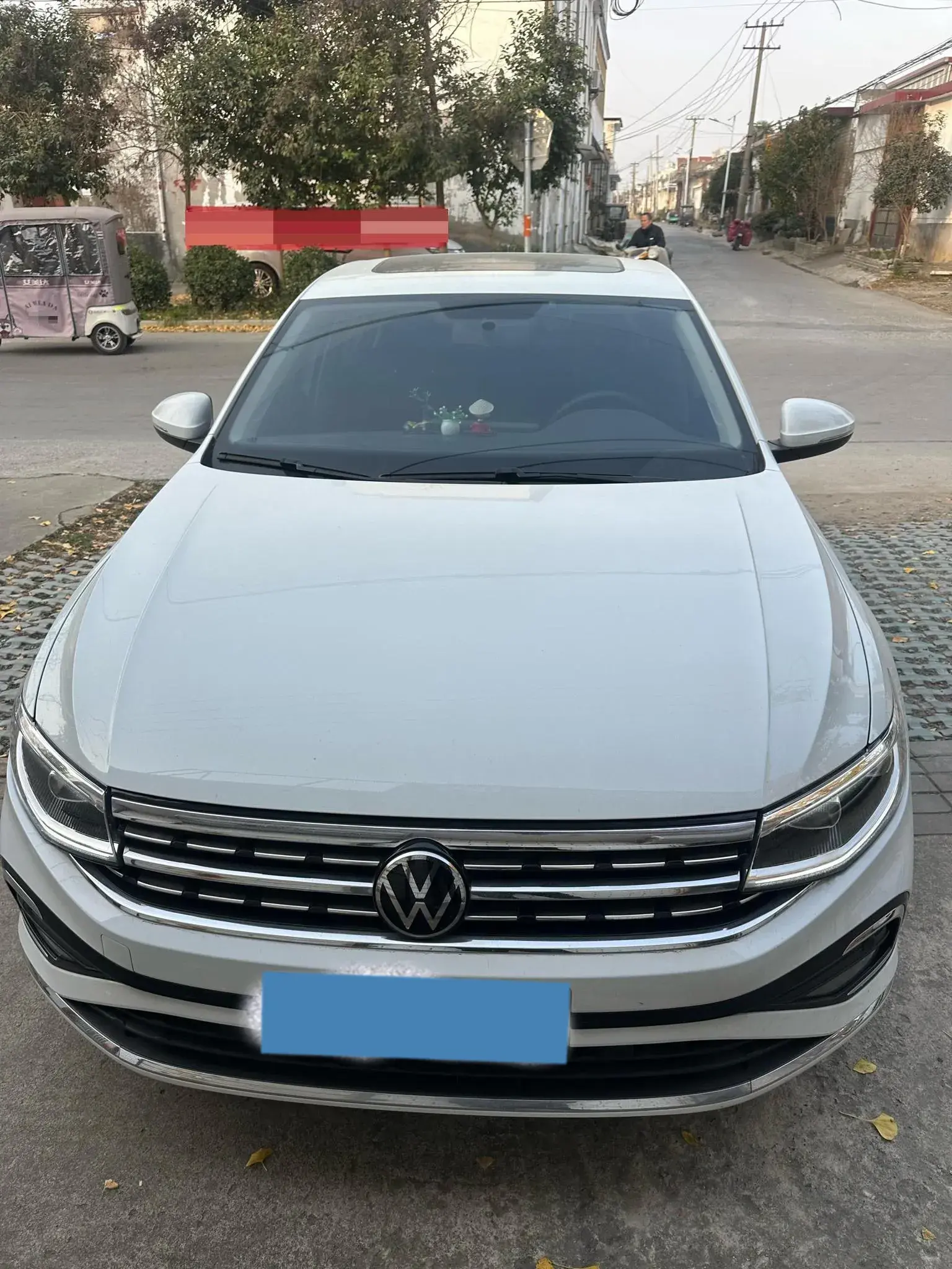 2023 VOLKSWAGEN BORA thumbnail 2