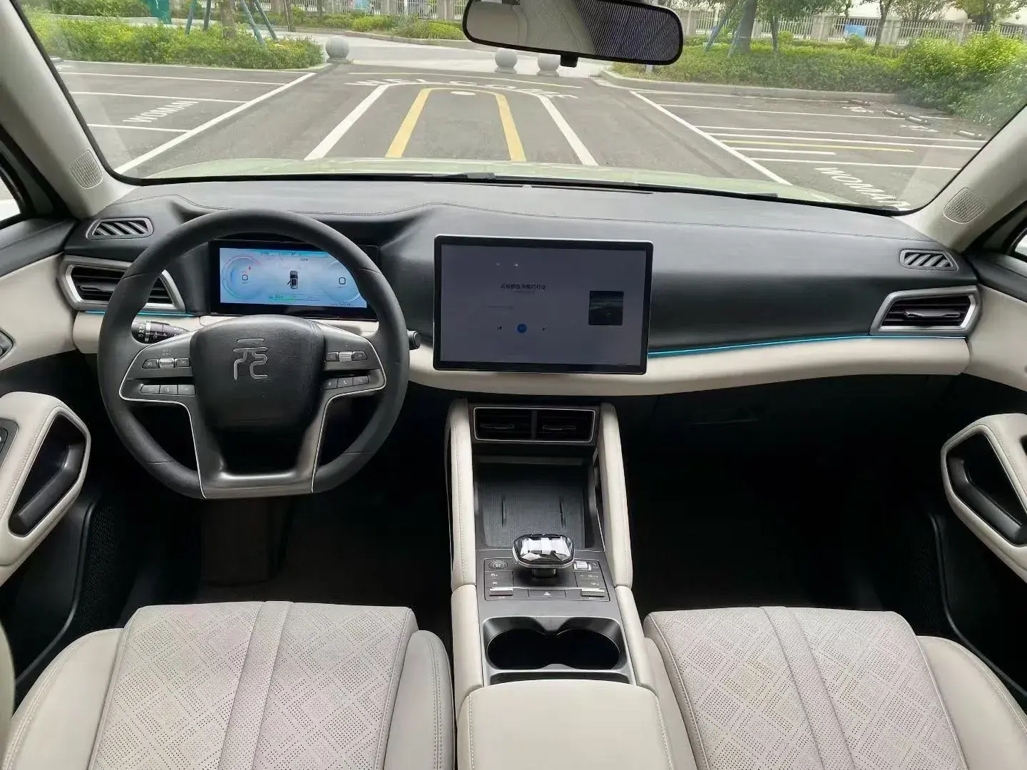 2024 BYD YUANUP thumbnail 4