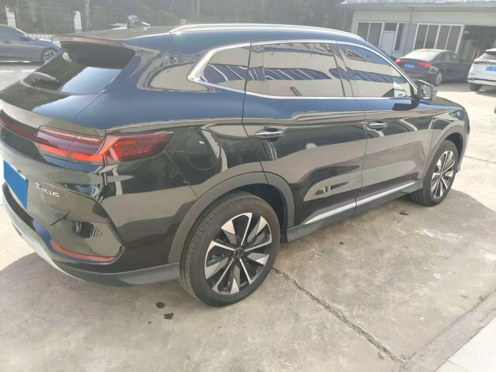 2024 BYD SONG thumbnail 4