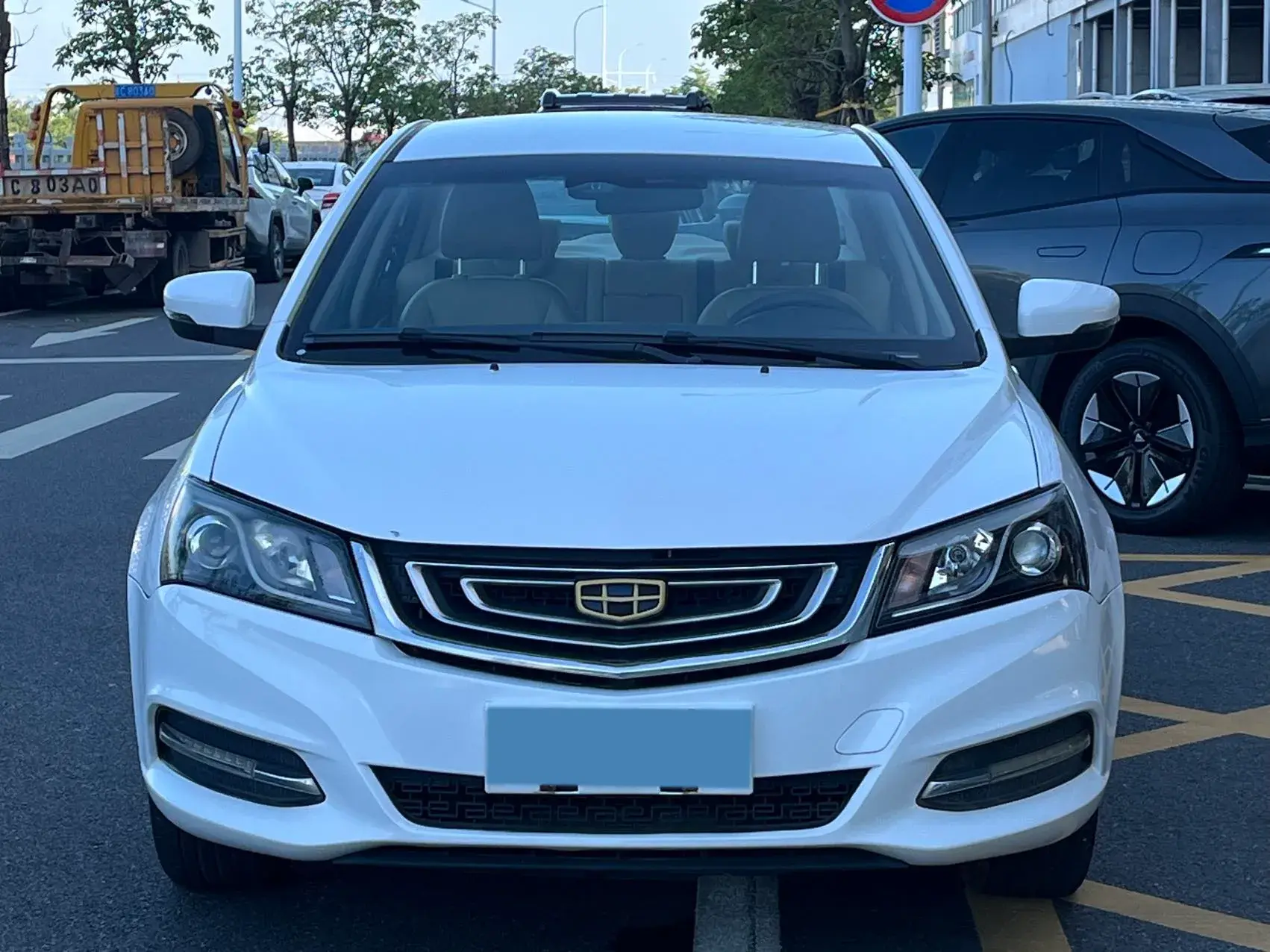 2017 GEELY EMGRAND thumbnail 3