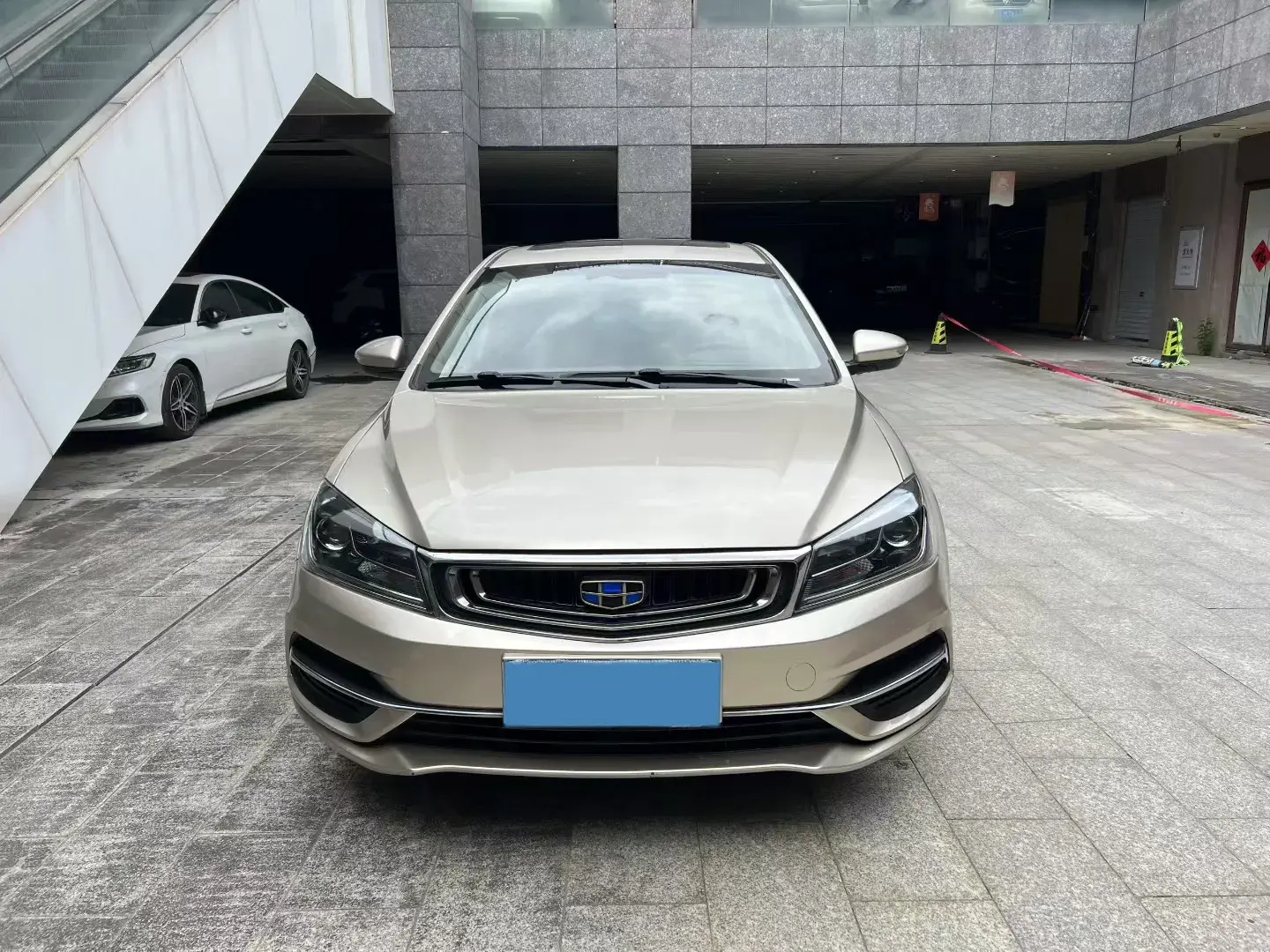 2017 GEELY EMGRAND thumbnail 2