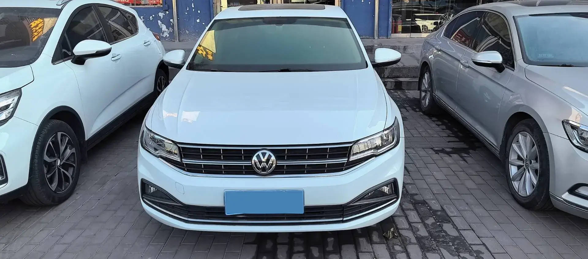 2019 FORD FOCUS thumbnail 2