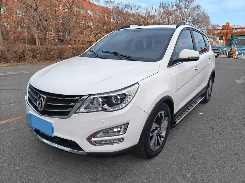 2015 BAOJUN 560 view 1