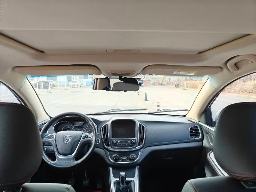 2015 BAOJUN 560 thumbnail 4